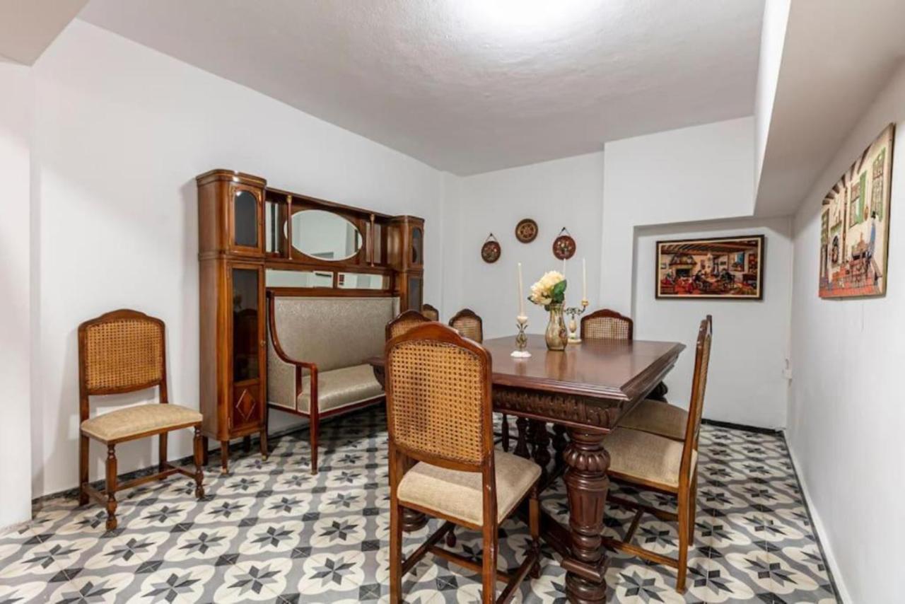 Historical 4-Br Home Steps From Besiktas Stadium & Bosphorus Views - Prime Nisantasi Location! Istanbul Ngoại thất bức ảnh