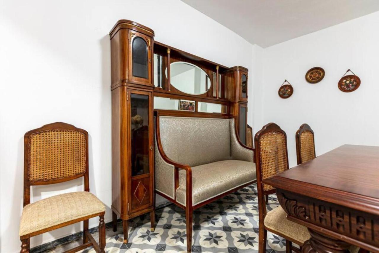Historical 4-Br Home Steps From Besiktas Stadium & Bosphorus Views - Prime Nisantasi Location! Istanbul Ngoại thất bức ảnh